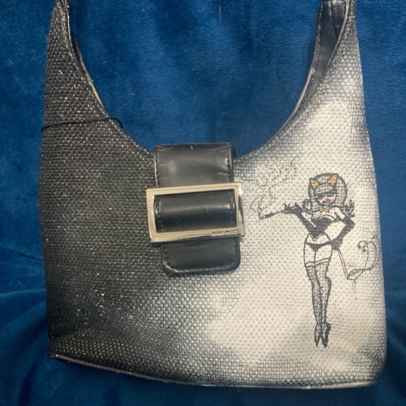 Custom Upcycled Clutch Purse - Spray Painted and Hand Drawn Pinup Girl - Picture 4 of 12